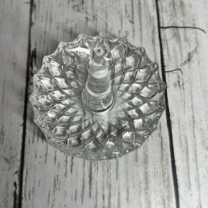 Cellini Collection Fine Crystal Ring Holder‎ Studio Crystal Godinger 2”
